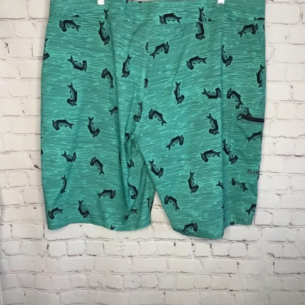 NWOT Simms Fishing Products Mens Green Fishing SolarFlex Unlined Board Shorts 40